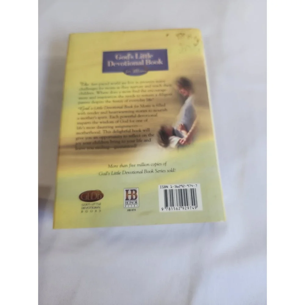Lot Of 5 Devotional‎ Books God's Little Devotional Book for Moms & 4 More